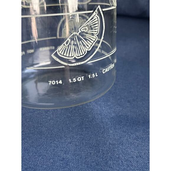 Pyrex 1.5 Liter Lemon Glass Pitcher 7014 - Picture 4 of 4